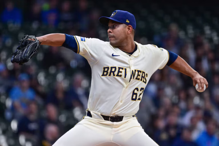 TIGRES DEL LICEY REFUERZAN SU ROTACIÓN CON EL VETERANO ZURDO COLOMBIANO JOSÉ QUINTANA